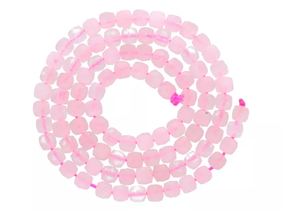 K7C95 KWARC RÓŻOWY KOSTKI FASETOWANE 4/4 mm - 1 SZNUR