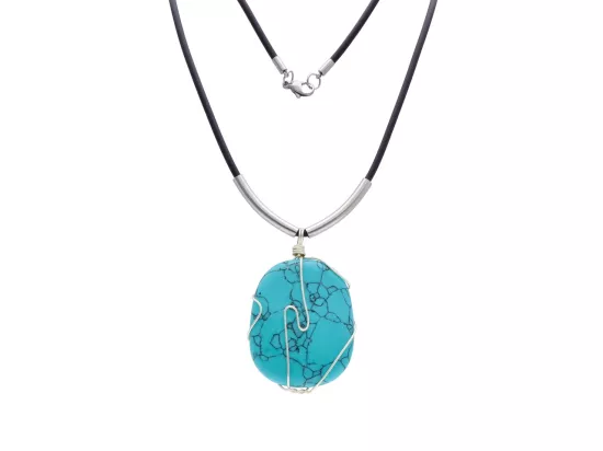 N2Y47 NASZYJNIK HOWLIT ZIELONY