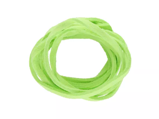 L3J23 RZEMIEŃ ZAMSZOWY 3/2 mm 1 metr