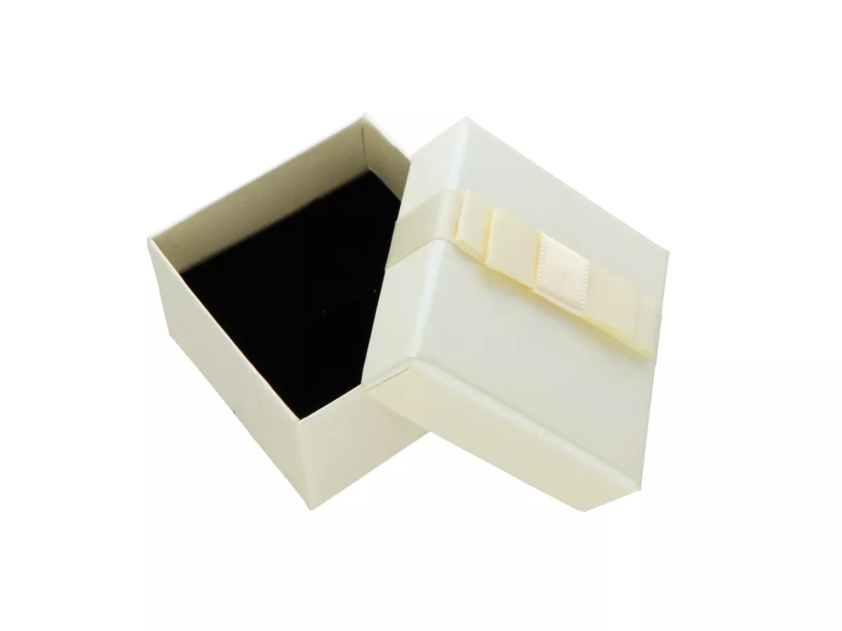 O1I23 PUDEŁKO NA BIŻUTERIĘ 6/6 cm