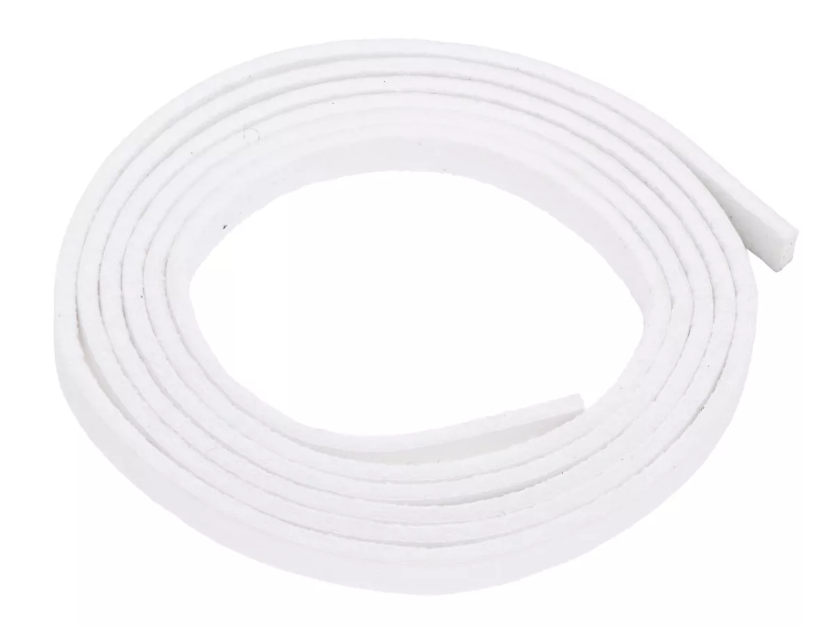 L3N82 RZEMIEŃ ZAMSZOWY 5/2 mm - 80 cm