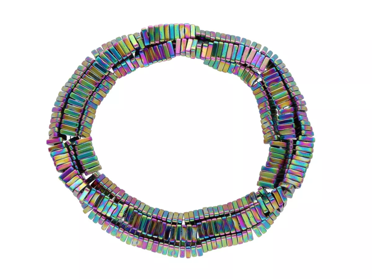 K7J66 HEMATYT TRÓJKĄTY 4/1 mm - 1 SZNUR