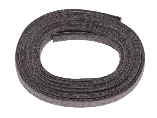 L3L19 RZEMIEŃ ZAMSZOWY 5/2 mm - 1 m