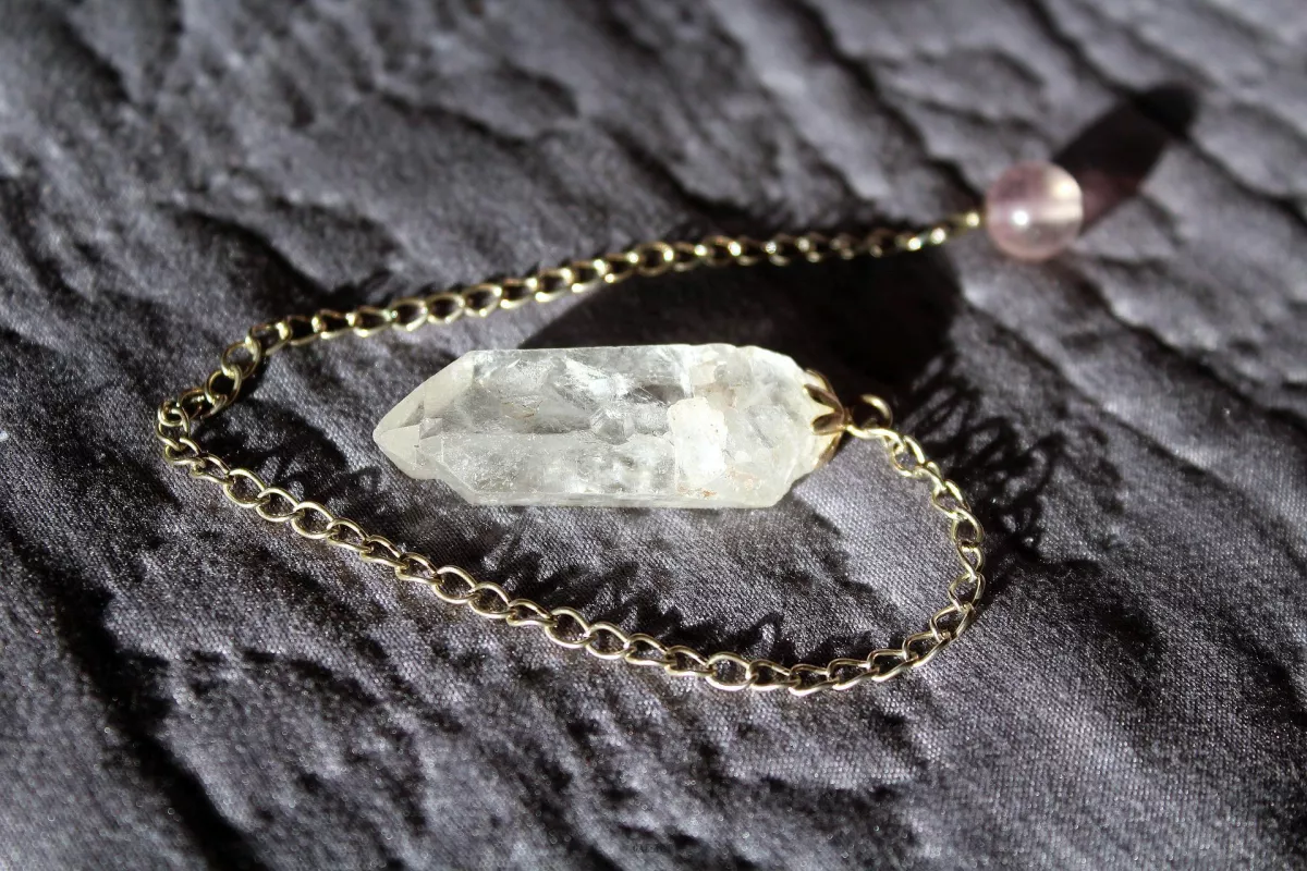 Sprawdź jak rozpoznać prawdziwy ametyst i zyskaj oryginalną biżuterię do swojej kolekcji